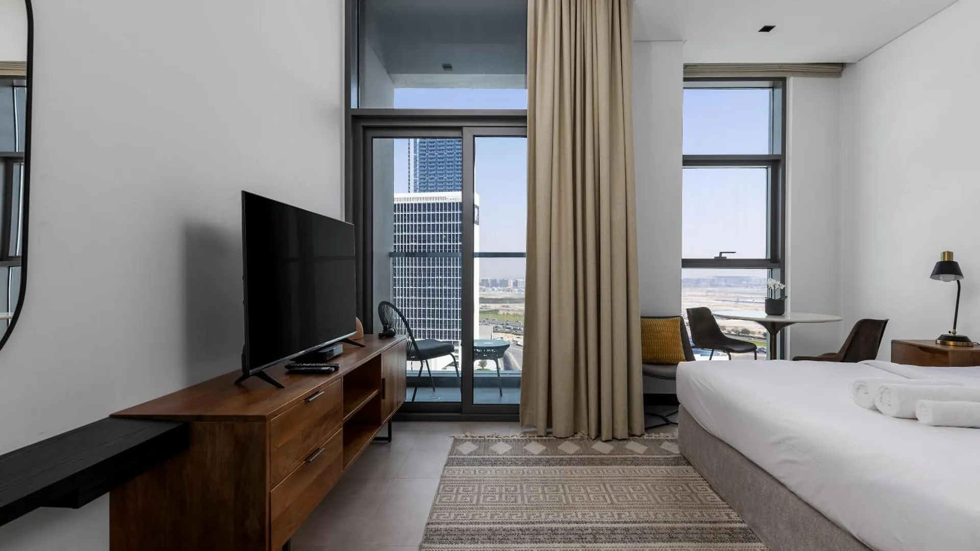 Waves - Stylish 13Th-Floor Studio With Top-Notch Amenities Dubai